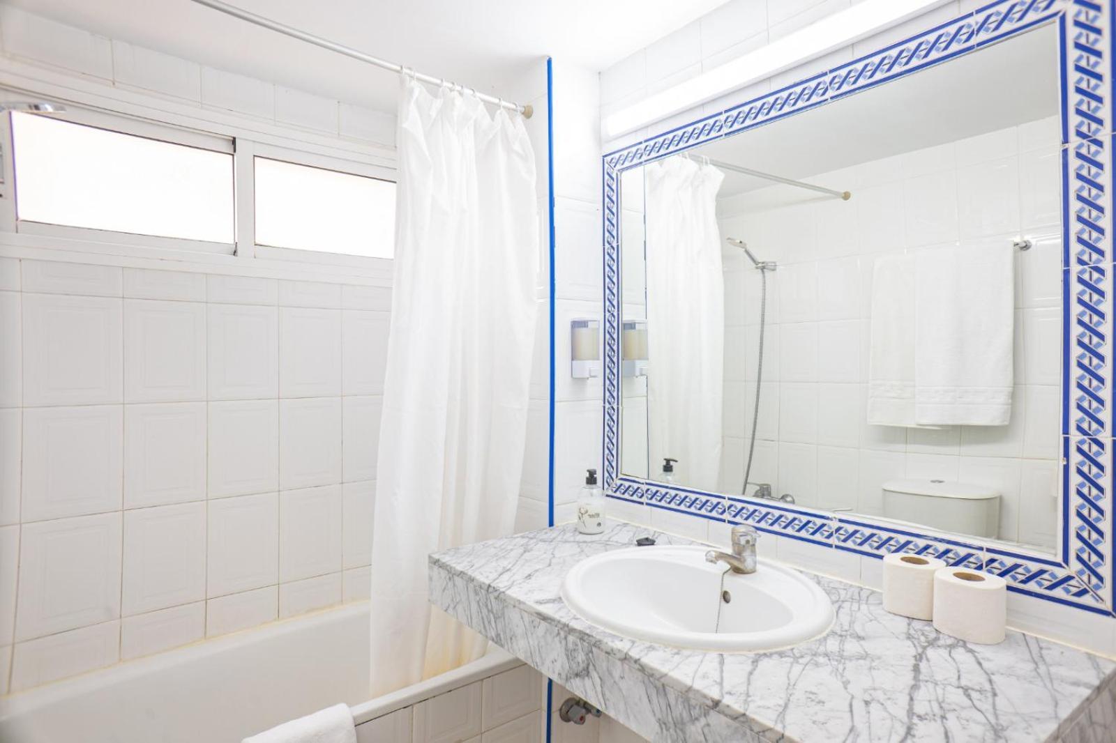 Apartamentos El Velero Torremolinos Zimmer foto
